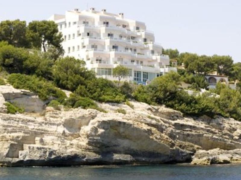 Globales Cala Vinas Only Adults 16 *