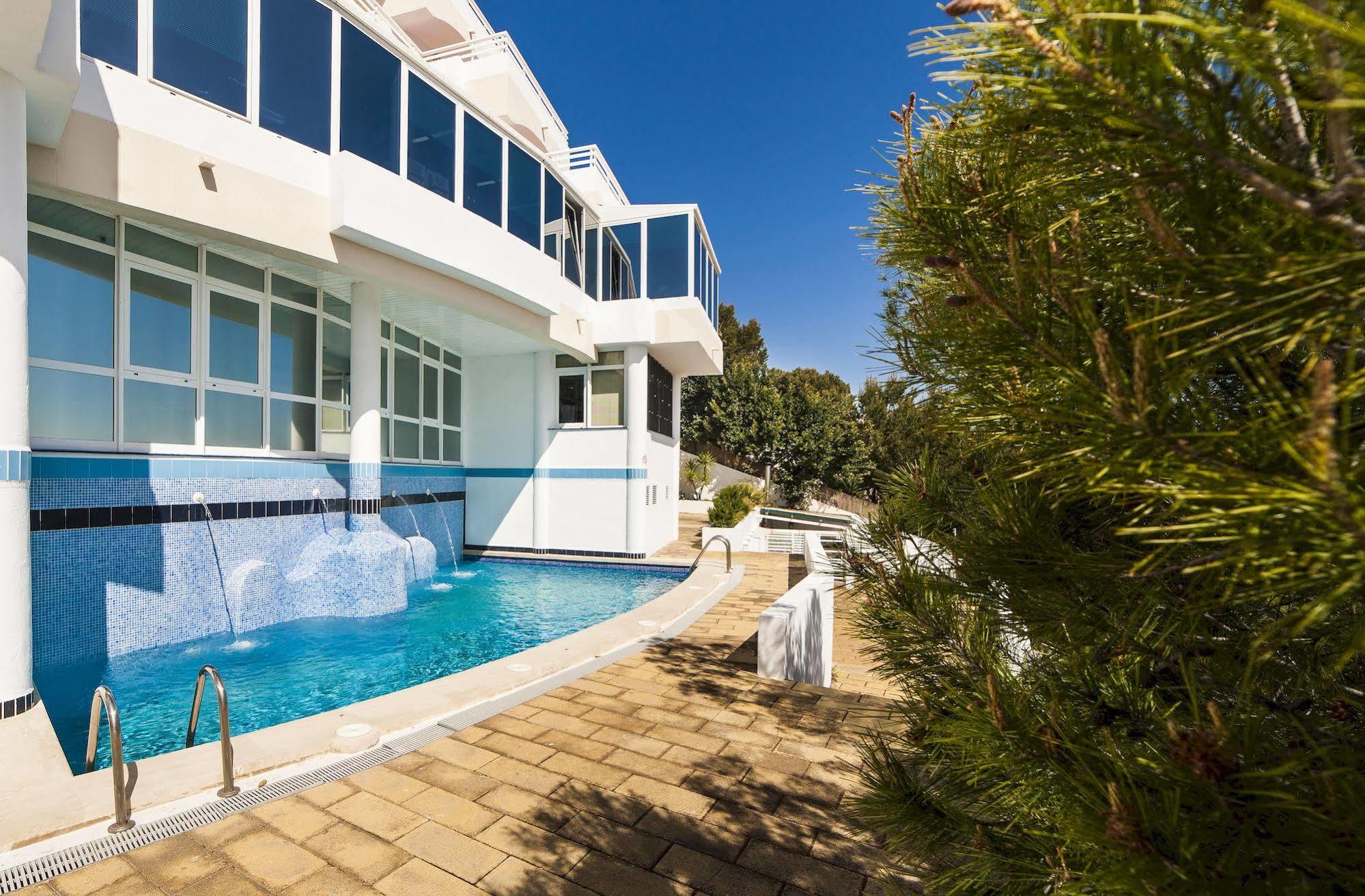 Globales Cala Vinas Only Adults 16 *